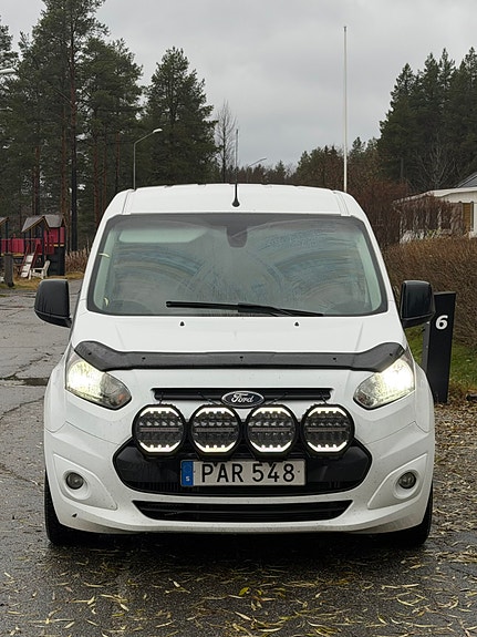 Ford Transit Connect 2 of 5