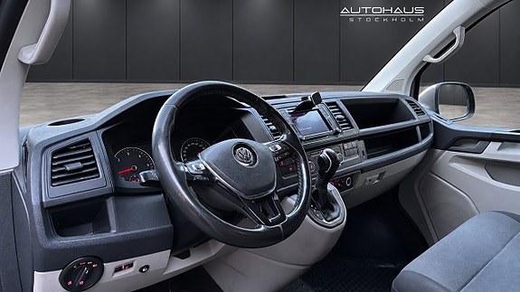 Volkswagen Transporter 11 of 23