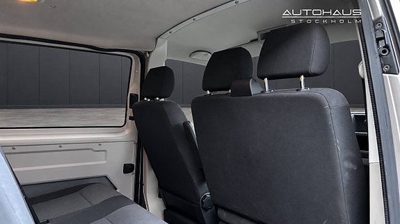 Volkswagen Transporter 18 of 23