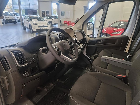Toyota Proace 9 of 16