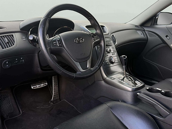 Hyundai Genesis Coupé 3.8 V6 – 303 ch – Propulsion – BVA – Cuir – 114 600 km