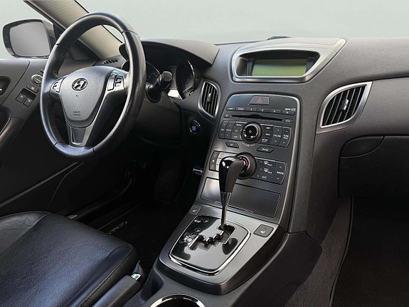 Hyundai Genesis Coupé 3.8 V6 – 303 ch – Propulsion – BVA – Cuir – 114 600 km