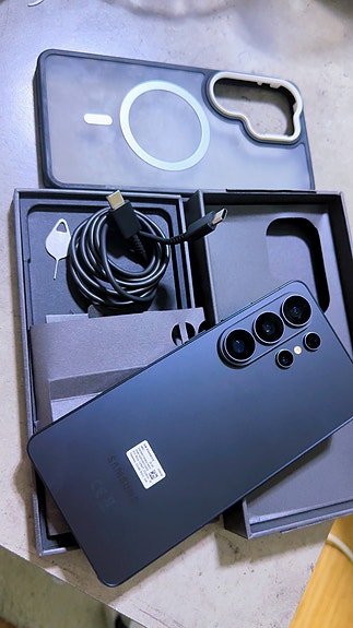 Product image 1 of 8