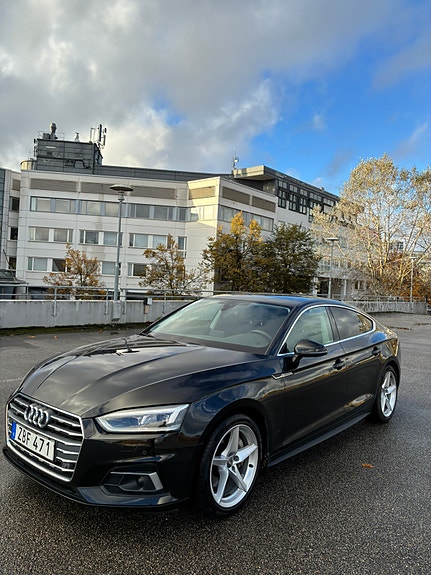 Audi A5 3 of 16