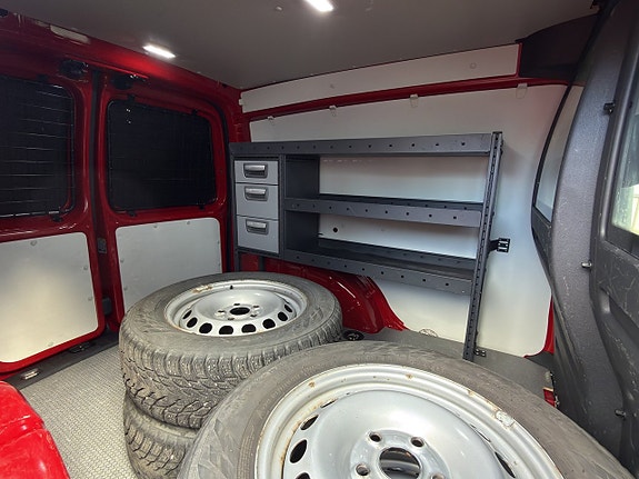 Volkswagen Caddy 27 of 30