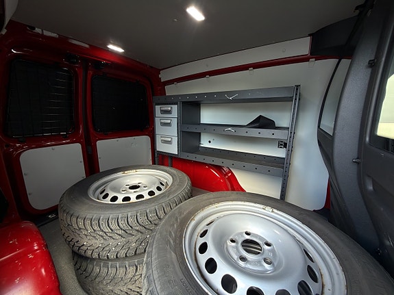 Volkswagen Caddy 27 of 30