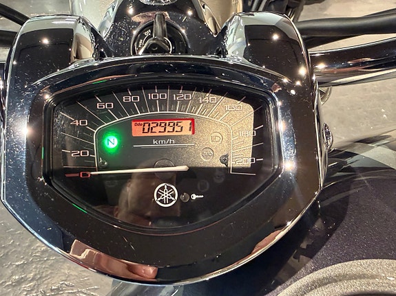 Yamaha XVS1300 Midnightstar 5 of 7
