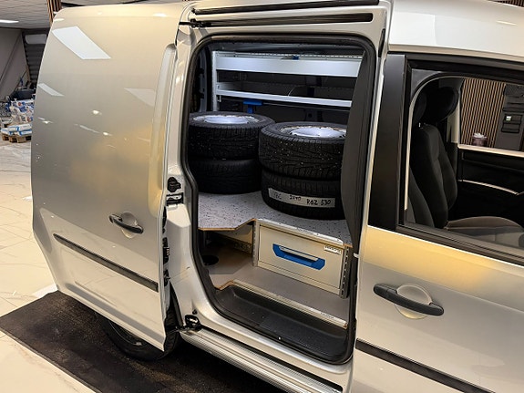 Volkswagen Caddy 8 of 22