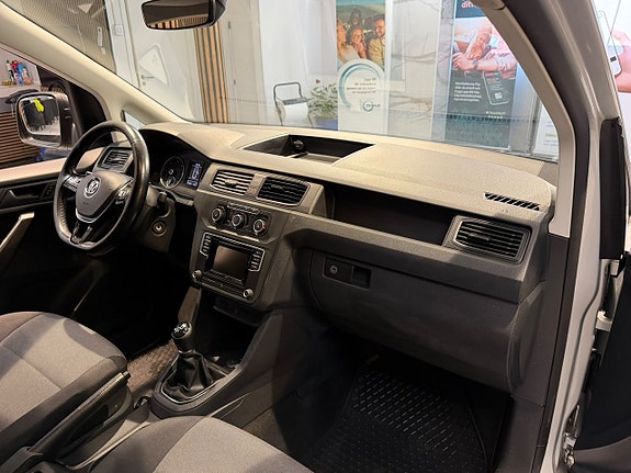 Volkswagen Caddy 12 of 22