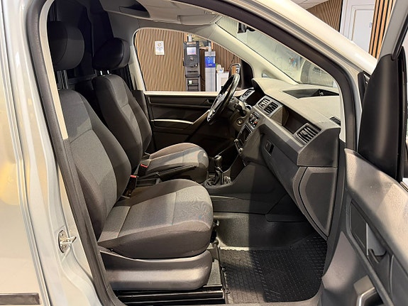Volkswagen Caddy 16 of 22