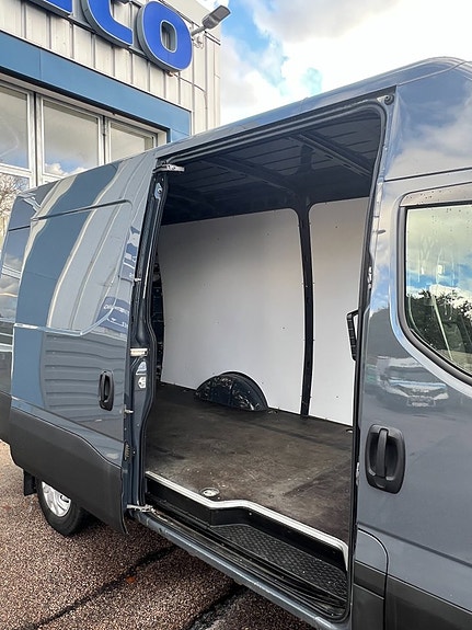Iveco Daily 11 of 14