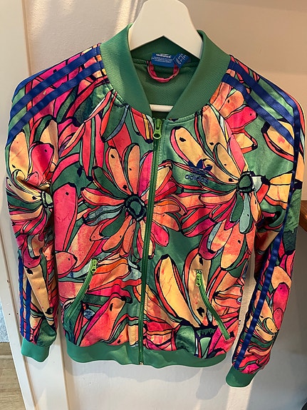 Product image 1 of 8