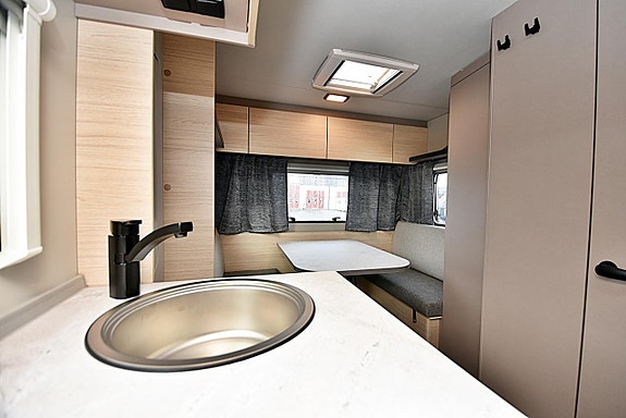 Weinsberg 470 EU CaraLife, Långbäddar 18 of 26