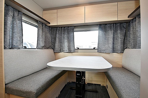 Weinsberg 470 EU CaraLife, Långbäddar 20 of 26