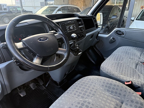 Ford Transit 6 of 7