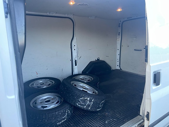 Ford Transit 13 of 14