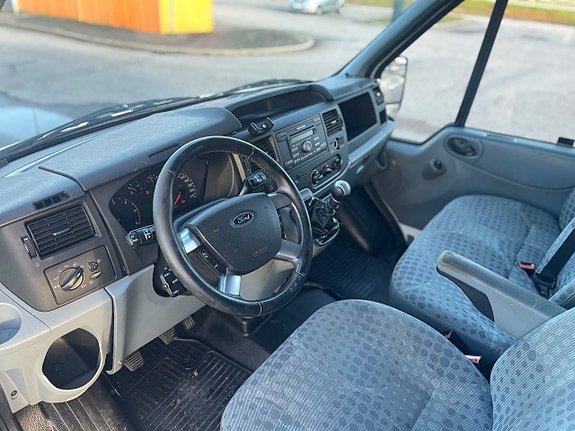 Ford Transit 8 of 14