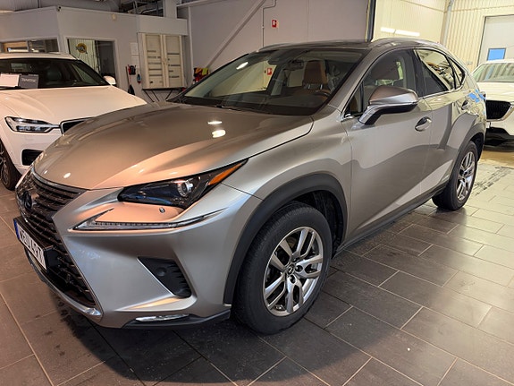 Lexus NX300h