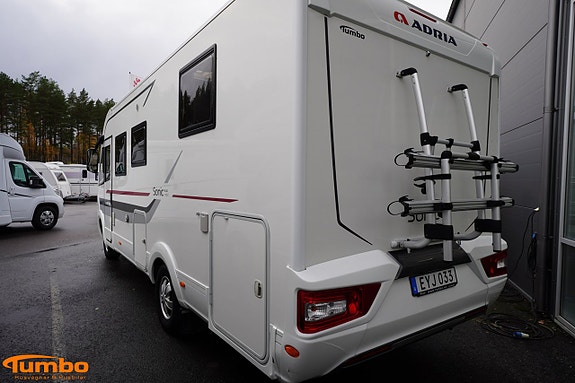 Adria SONIC I 700 Hydrauliska stödben 17 of 18