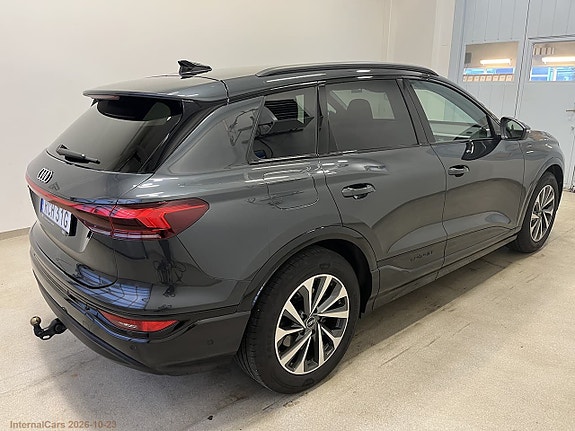 Audi Q6 e-tron 4 of 14
