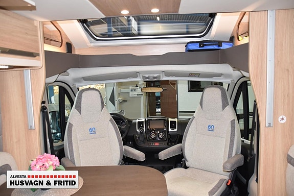 Knaus Sky Wave 650 MEG 60 Years Celebration 4 of 15