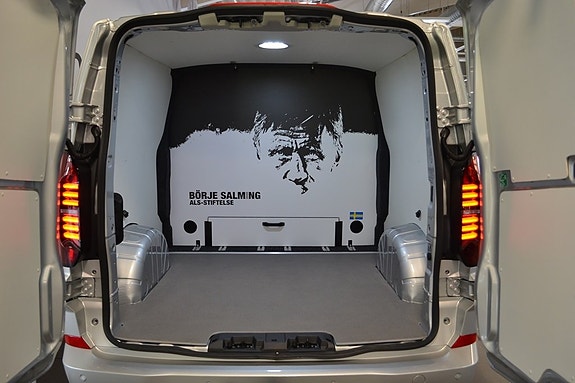 Volkswagen Transporter 9 of 12