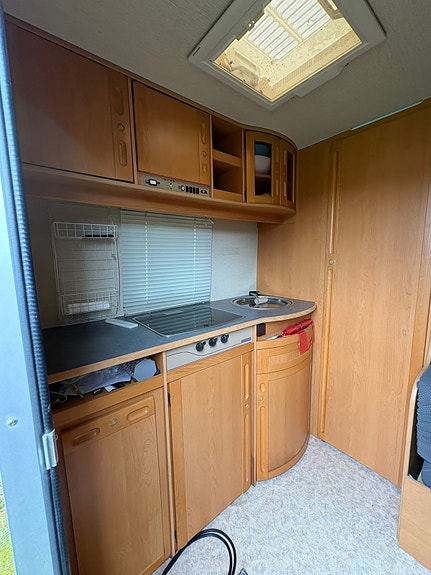 Adria 3 of 9