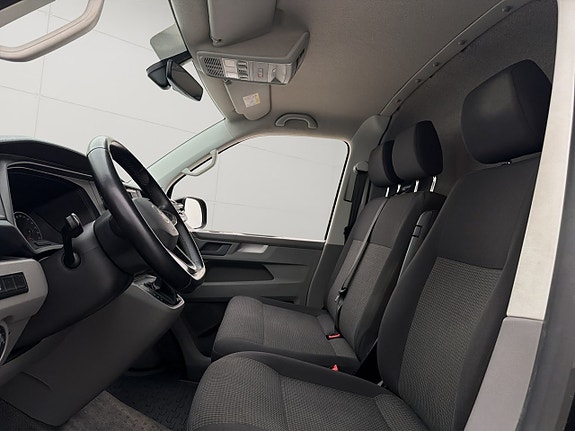 Volkswagen Transporter 15 of 30
