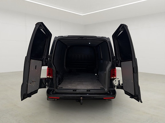 Volkswagen Transporter 12 of 30