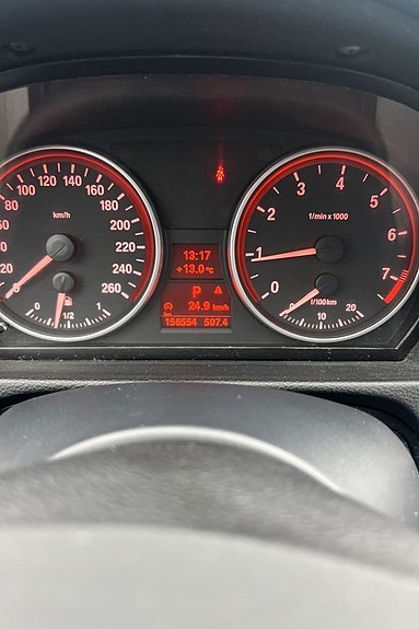 BMW 325Xi 16 of 21