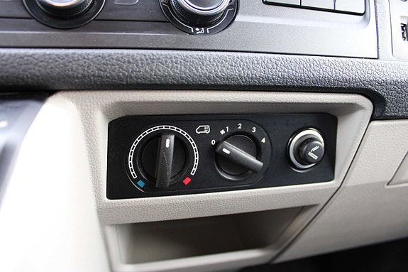 Volkswagen Transporter 10 of 12