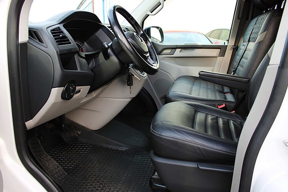 Volkswagen Transporter 3 of 12