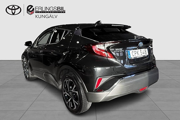 Toyota C-HR 3 of 12
