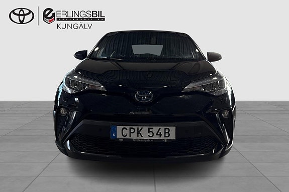 Toyota C-HR 6 of 12