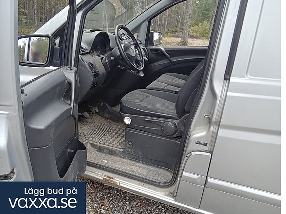 Mercedes-Benz Vito 110 12 of 17