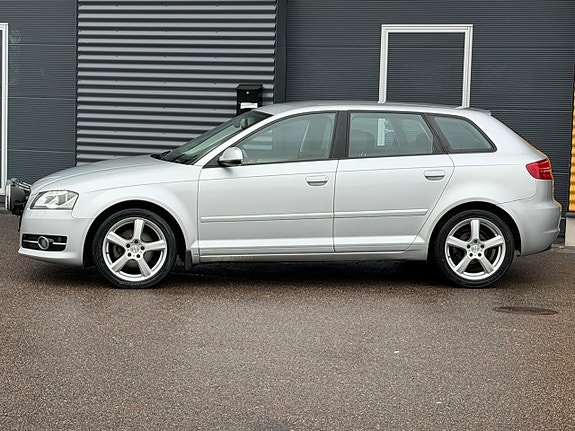 Audi A3 3 of 23