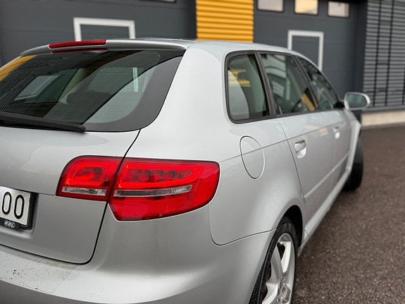 Audi A3 8 of 23