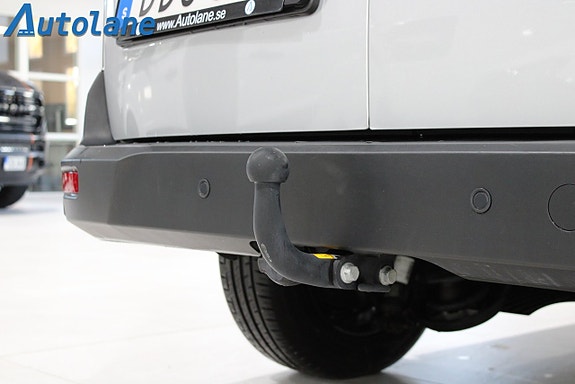 Ford Transit Connect 6 of 24