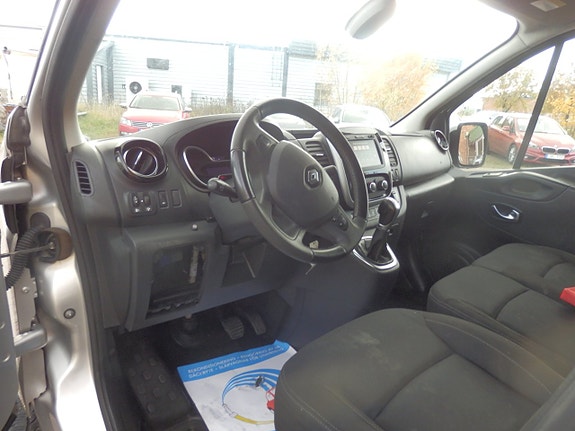 Renault Trafic 6 of 8