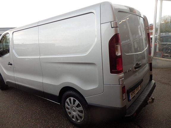Renault Trafic 3 of 8