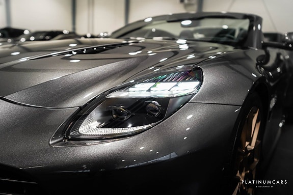 Aston Martin Vanquish 24 of 27