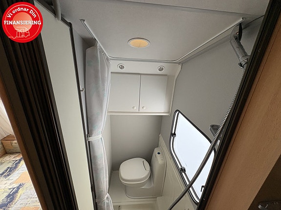 Knaus SÜDWIND 400 TS 15 of 18