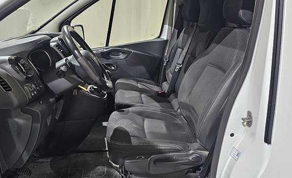 Opel Vivaro 6 of 19