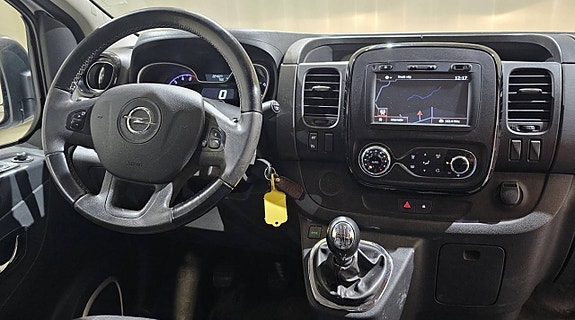 Opel Vivaro 3 of 19