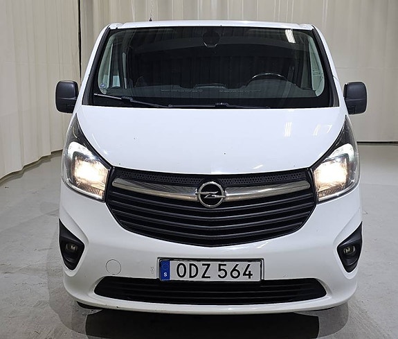 Opel Vivaro 7 of 19