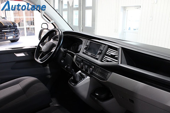 Volkswagen Transporter 18 of 25