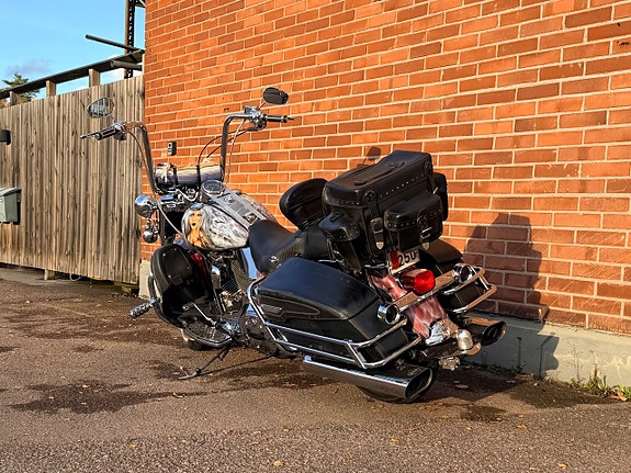 Harley-Davidson Road King Classic , Släp, Motivlack, LED belysning mm 5 of 13