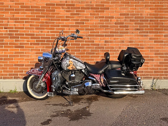 Harley-Davidson Road King Classic , Släp, Motivlack, LED belysning mm 6 of 13
