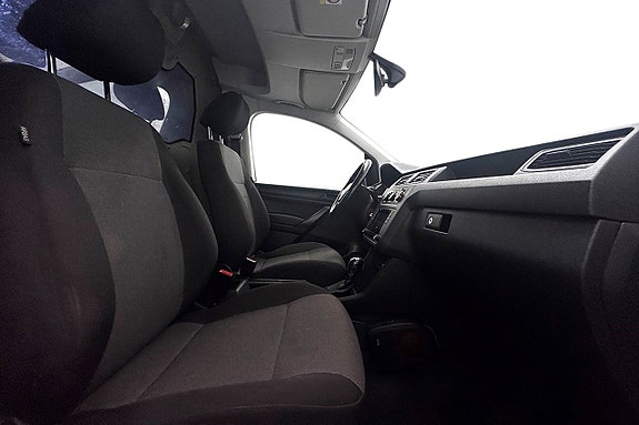 Volkswagen e-Caddy Maxi 16 of 25