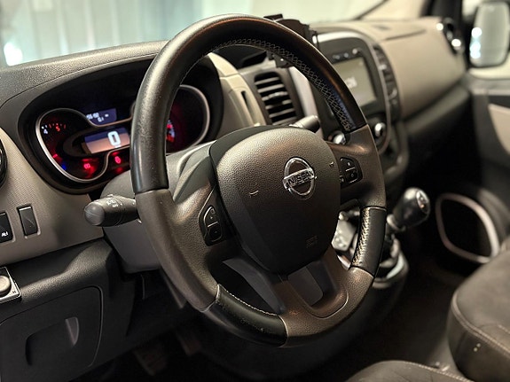 Nissan NV300 5 of 23